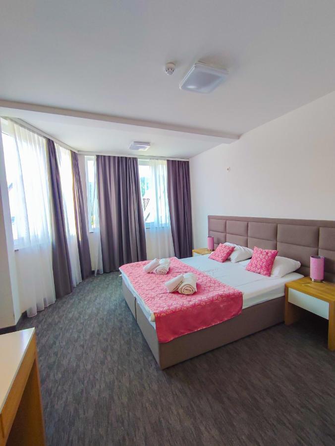 Oaza Mira Hotel & Resort-فندق ومنتجع واحة الهدوء Vlašić Exterior foto